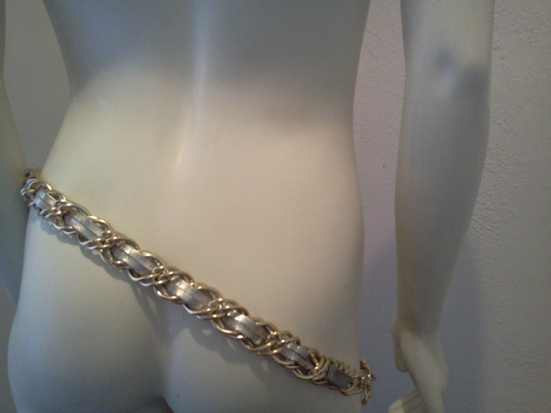 Vintage 1980's Gold and Leather Chain Belt
